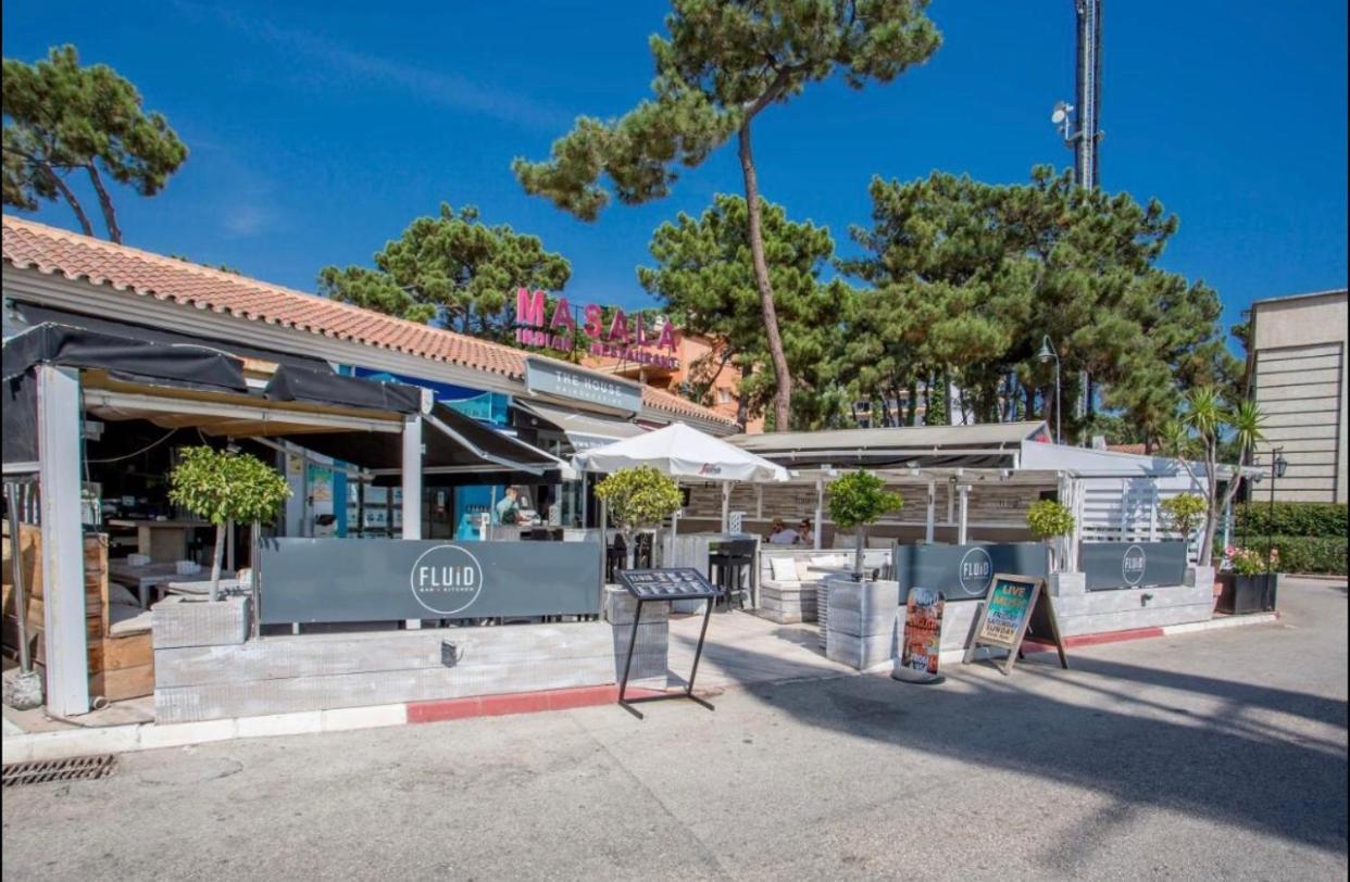 Luxury Beach Side Apartment In Marbella Playa Bagian luar foto